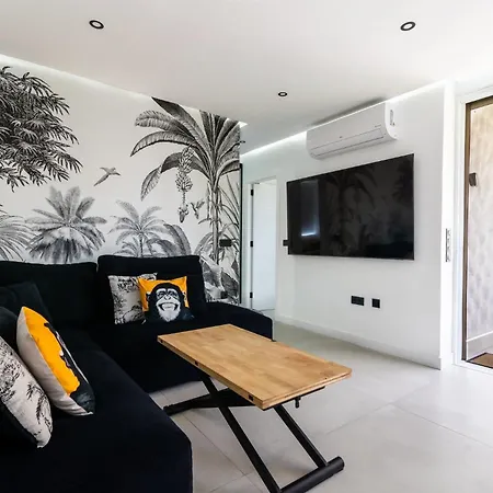 Проживание в семье Apartamerica 341. Lujo.vista Mar