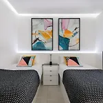 홈스테이 Apartamerica 341. Lujo.vista Mar *